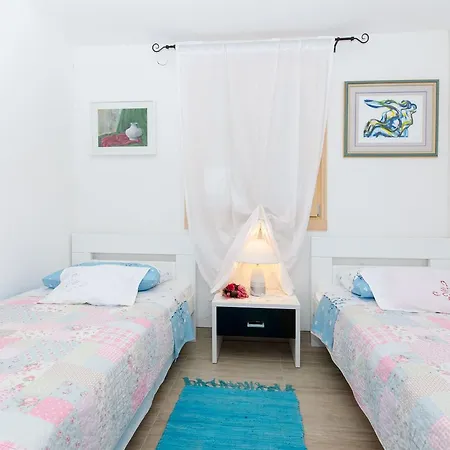 Holiday home House Ara